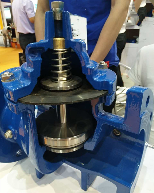 遙控浮球閥HF42X工作原理內(nèi)部結(jié)構(gòu) 遙控浮球閥HF42X工作原理內(nèi)部結(jié)構(gòu)